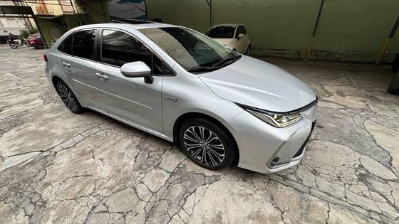 TOYOTA COROLLA 1.8 VVT-I HYBRID FLEX ALTIS PREMIUM CVT